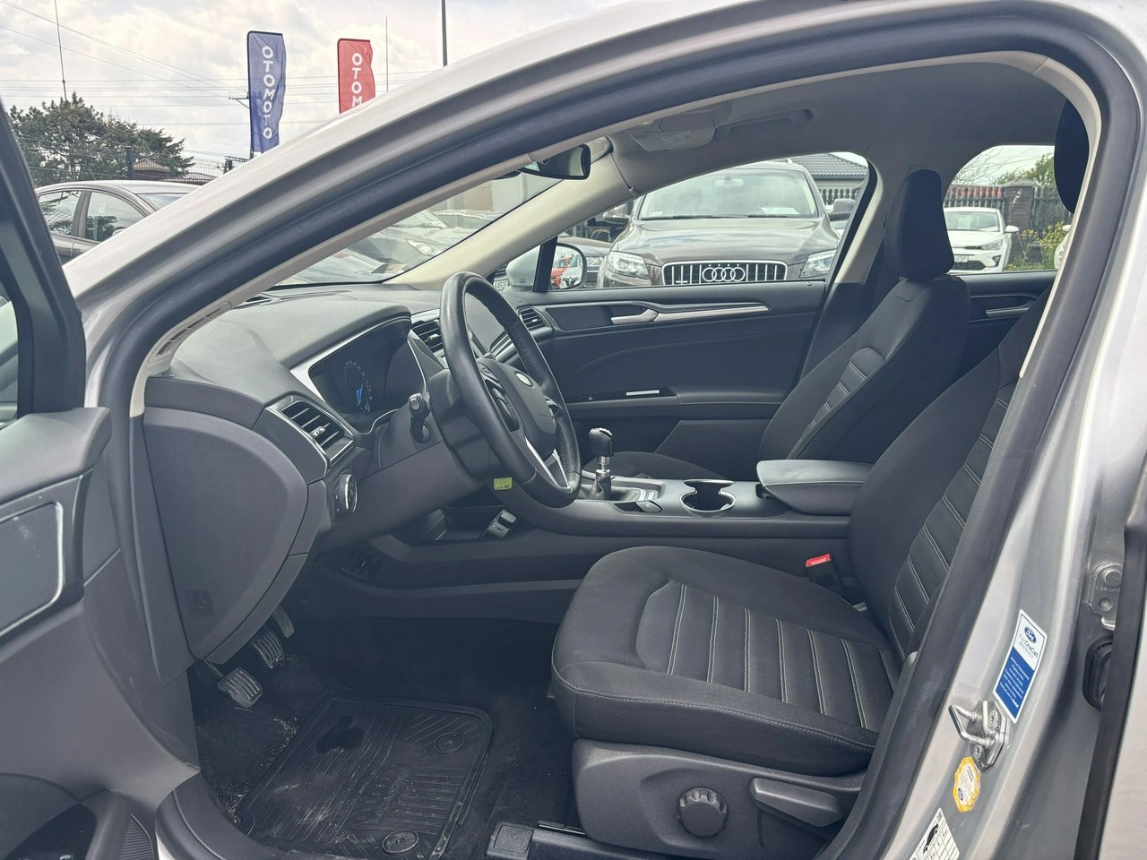Ford Mondeo - Zdjęcie 17