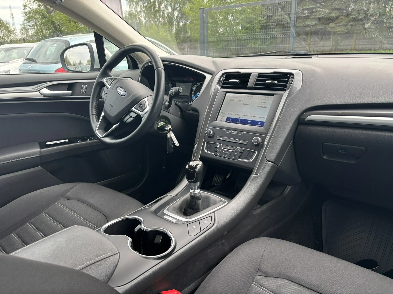 Ford Mondeo - Zdjęcie 20