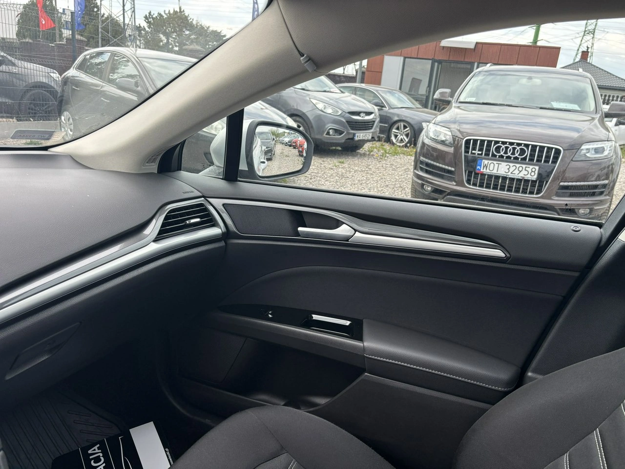 Ford Mondeo - Zdjęcie 24
