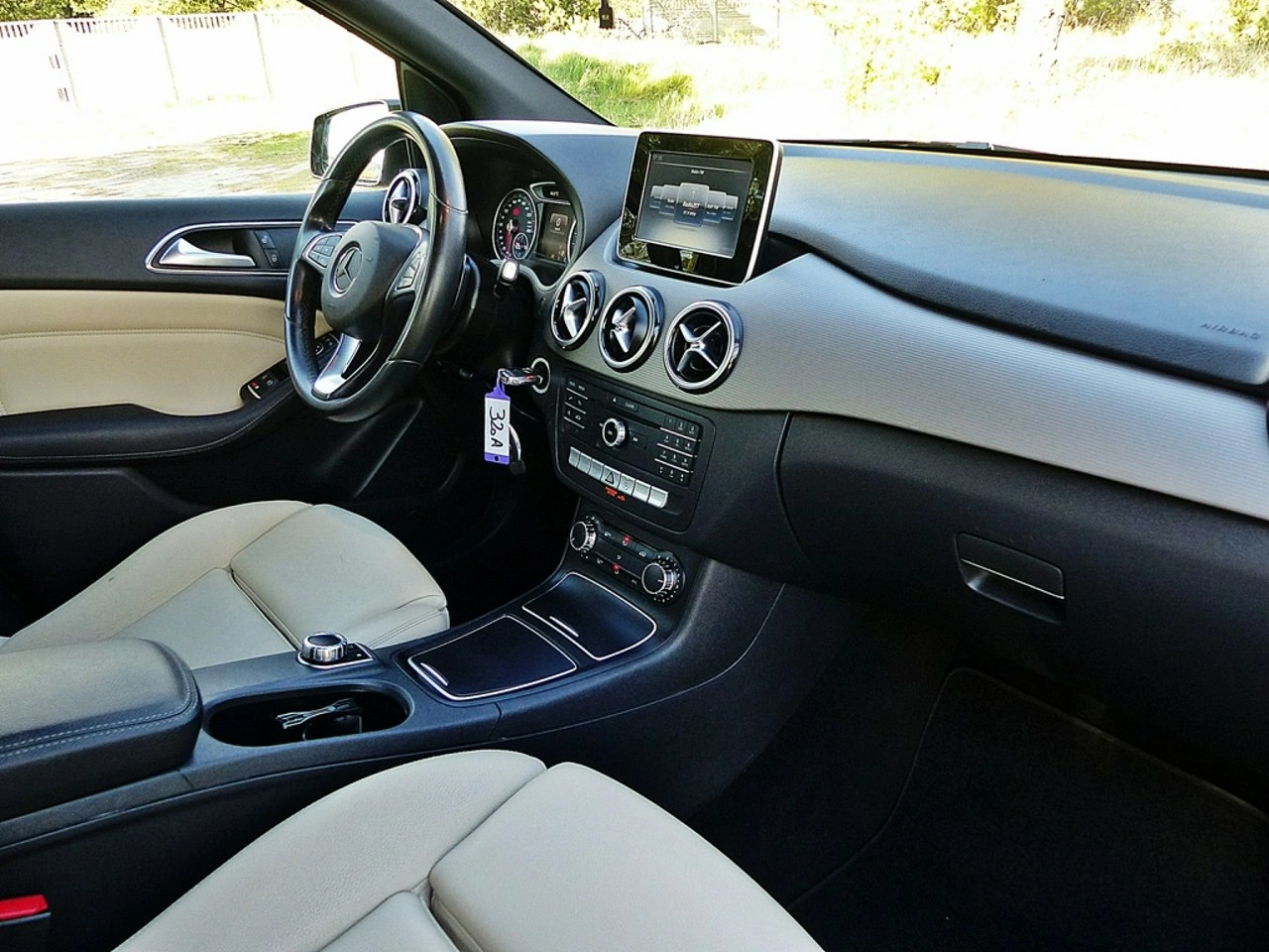 Mercedes B 180 - Zdjęcie 23