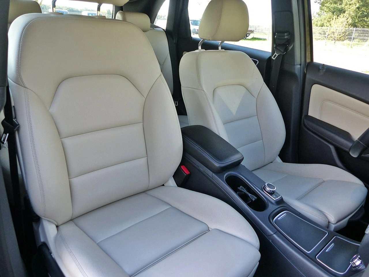 Mercedes B 180 - Zdjęcie 25