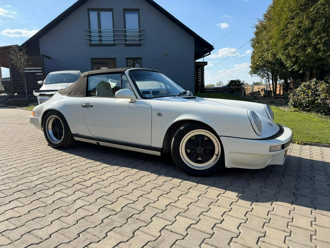 Porsche 911 - Główne zdjęcie