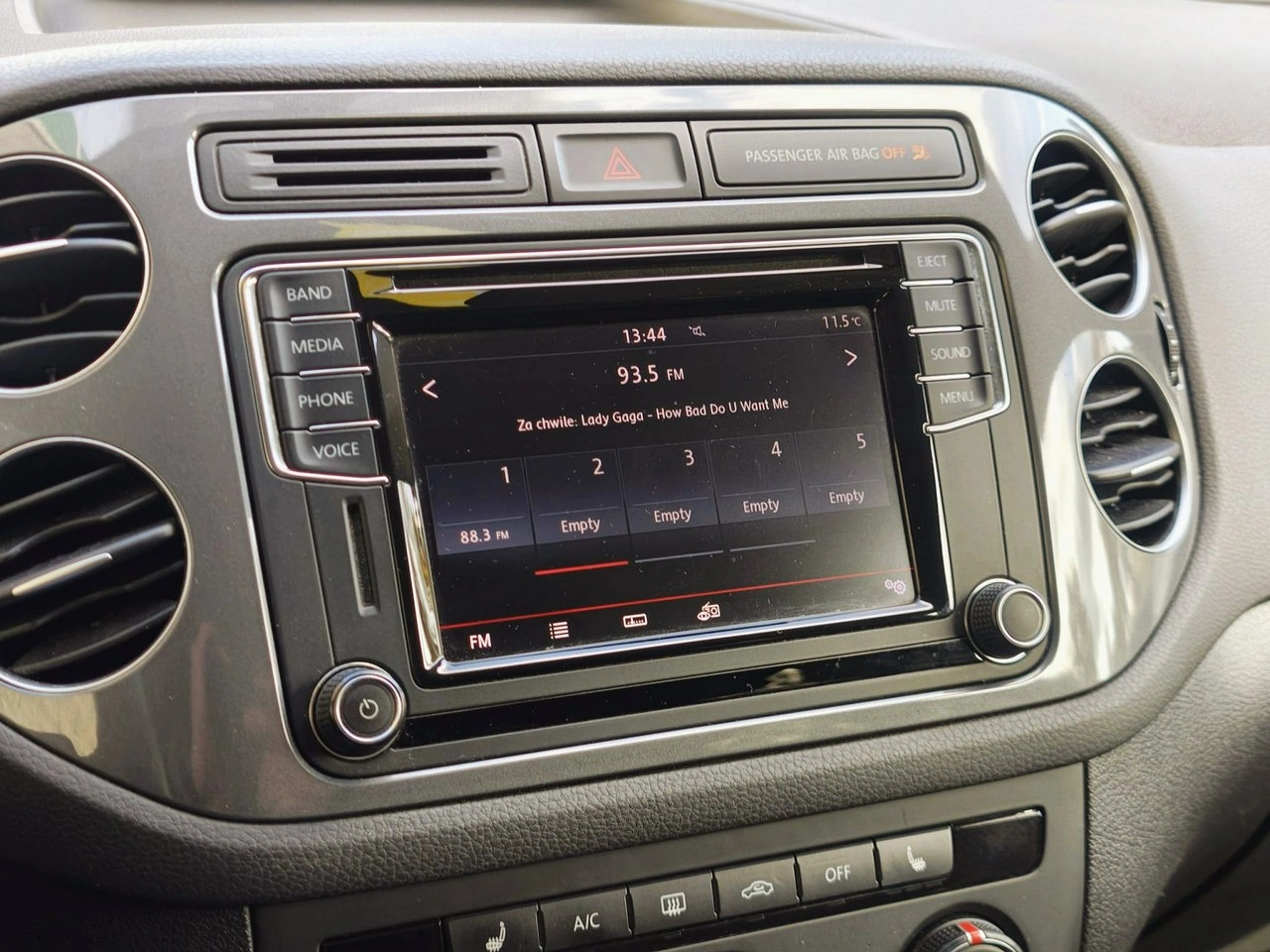 Volkswagen Tiguan - Zdjęcie 19