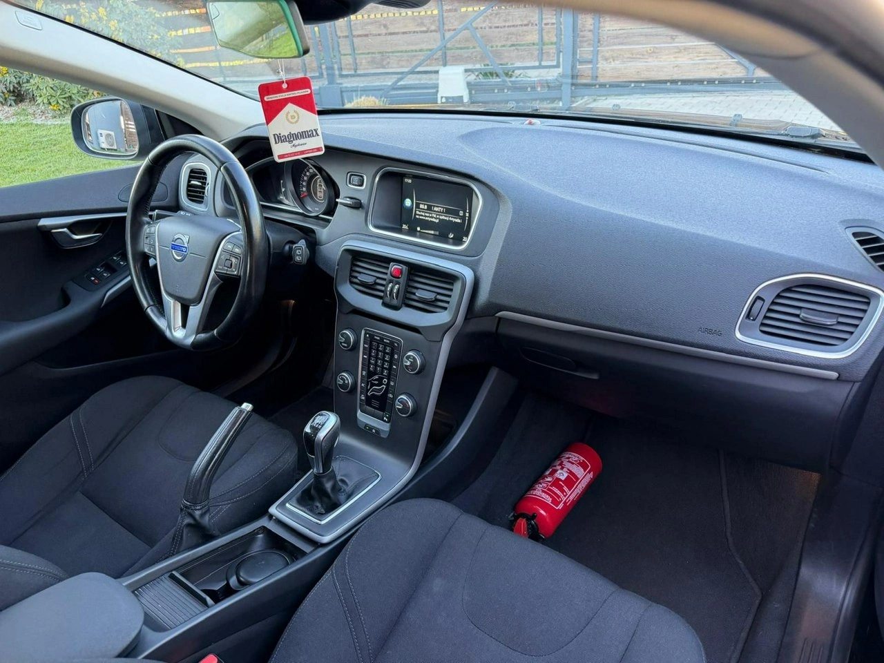 Volvo V40 - Zdjęcie 13