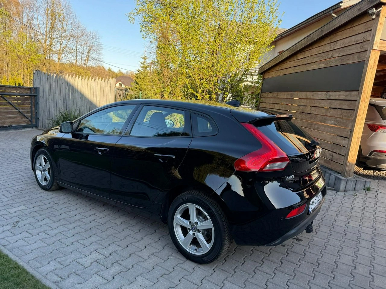 Volvo V40 - Zdjęcie 2