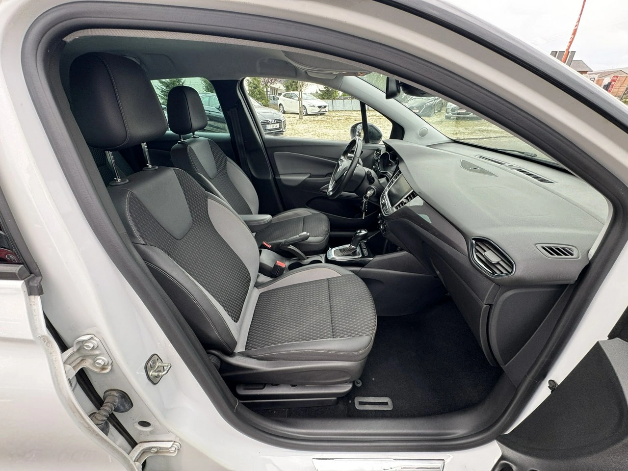 Opel Crossland X - Zdjęcie 16