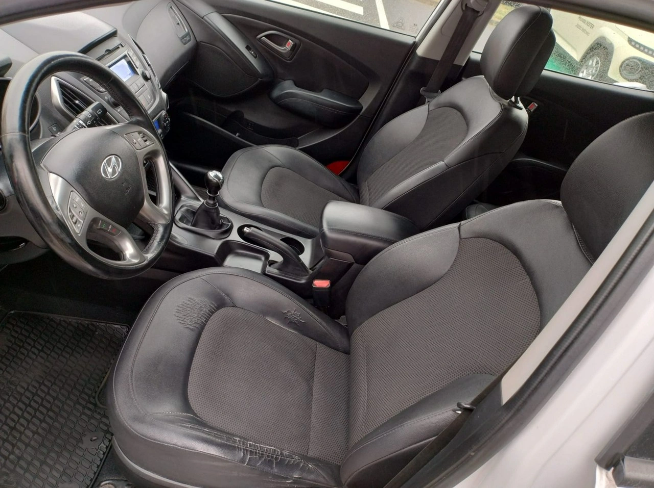 Hyundai ix35 - Zdjęcie 8