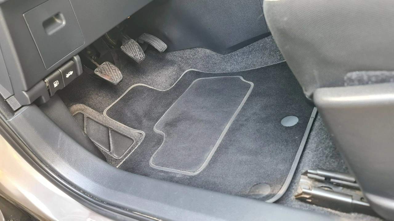 Nissan Qashqai - Zdjęcie 12