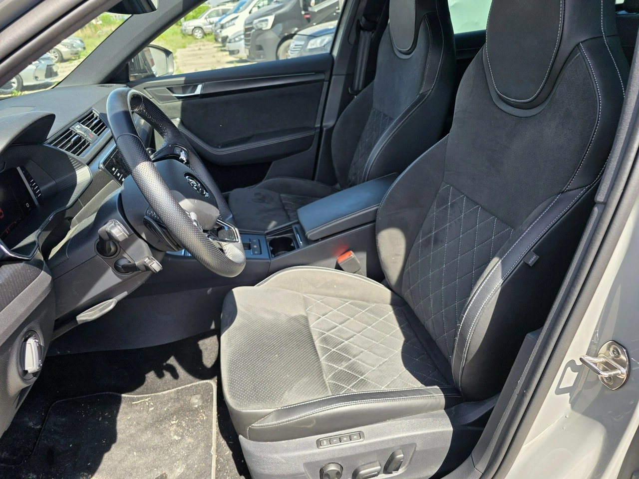 Skoda Superb - Zdjęcie 10
