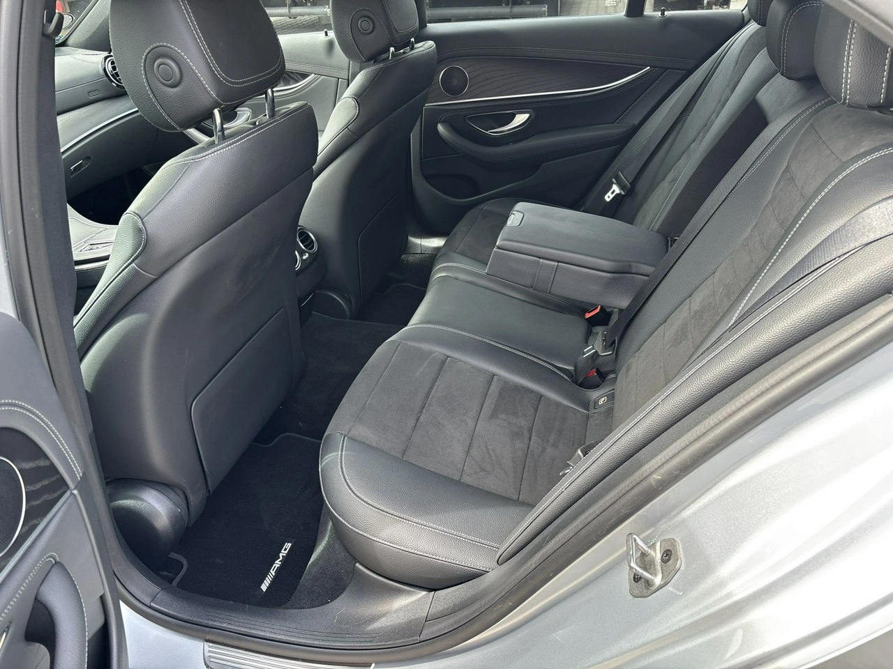 Mercedes E 300 - Zdjęcie 11