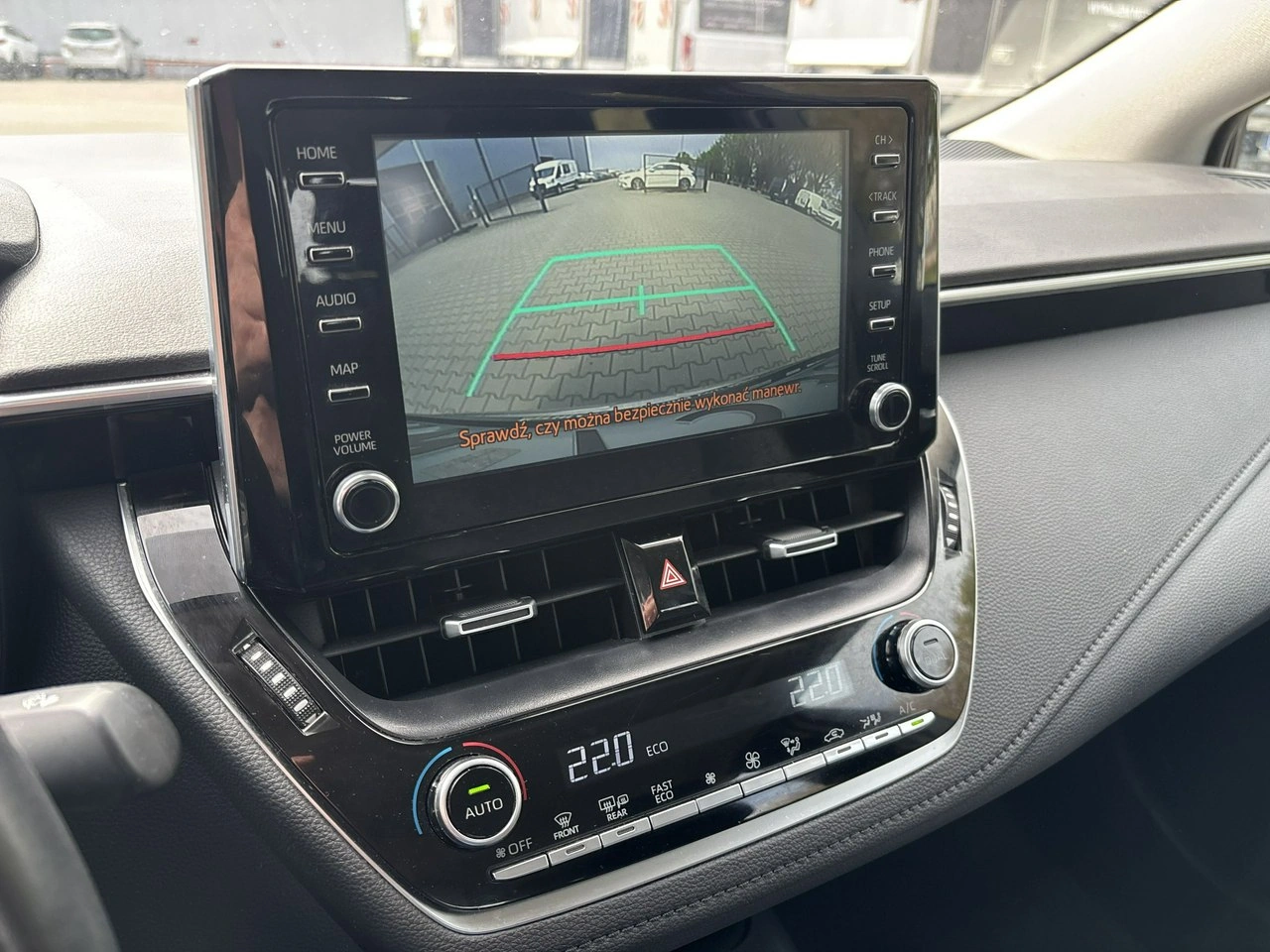 Toyota Corolla - Zdjęcie 19