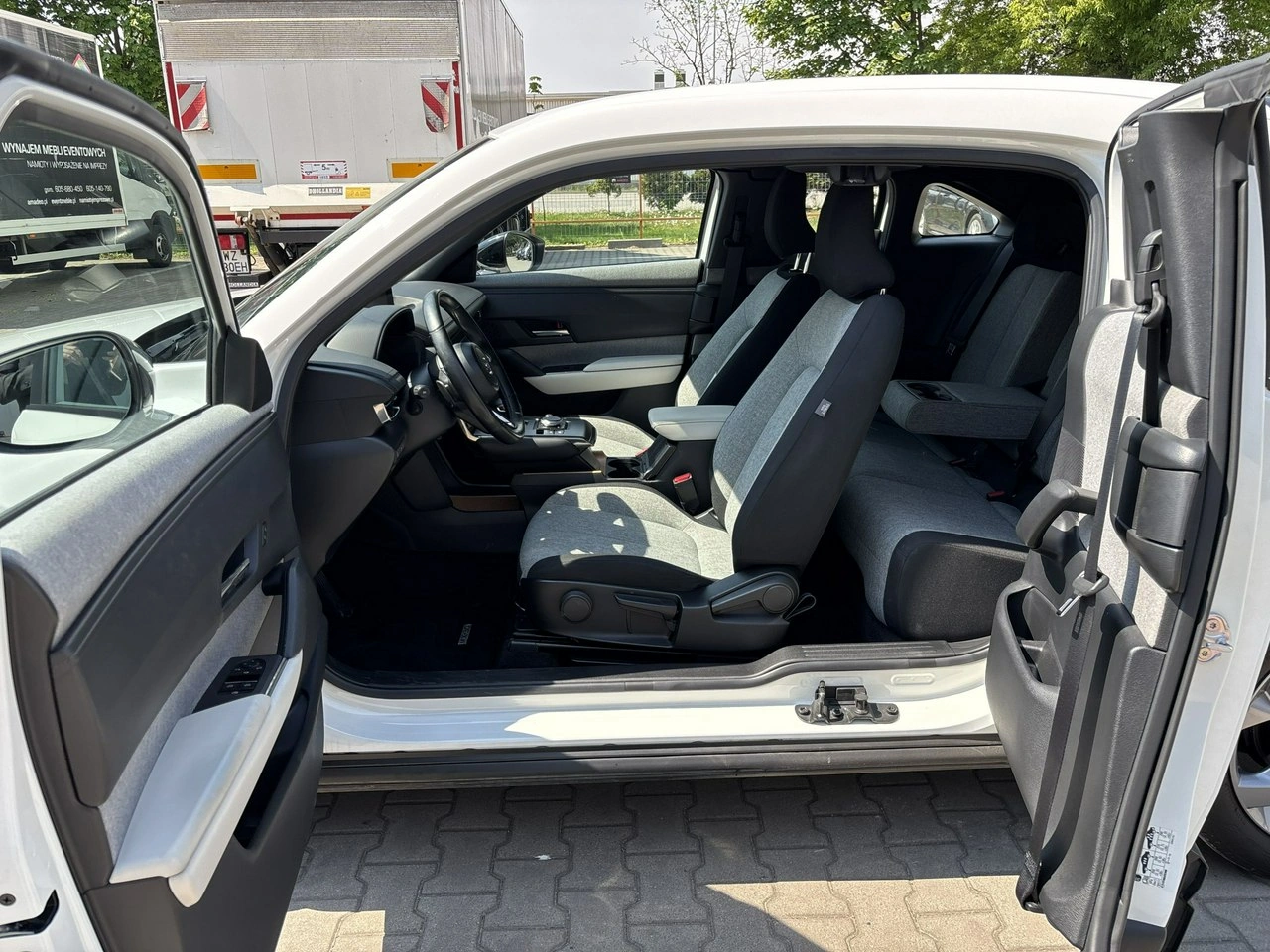 Mazda MX-30 - Zdjęcie 10