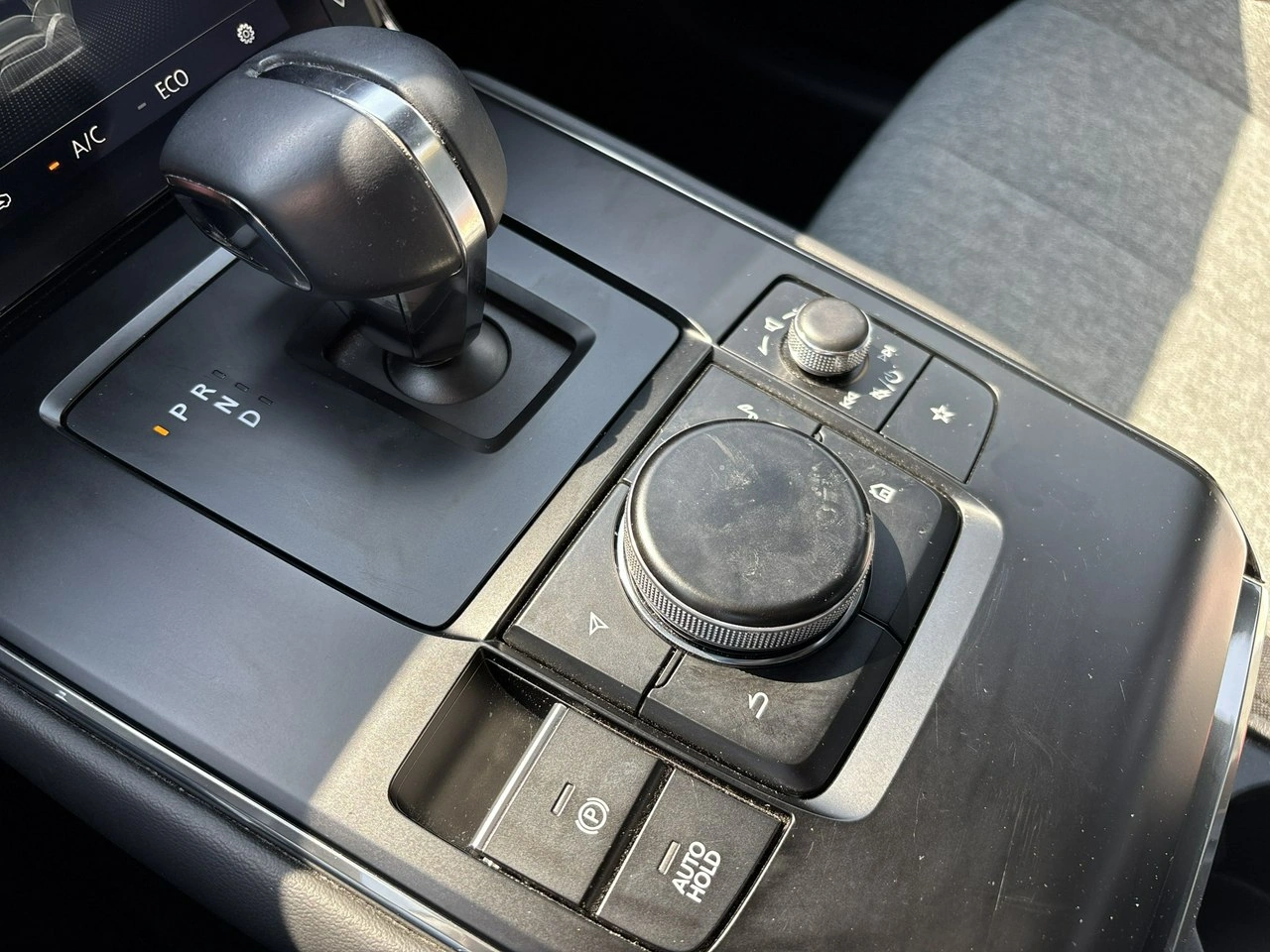Mazda MX-30 - Zdjęcie 20