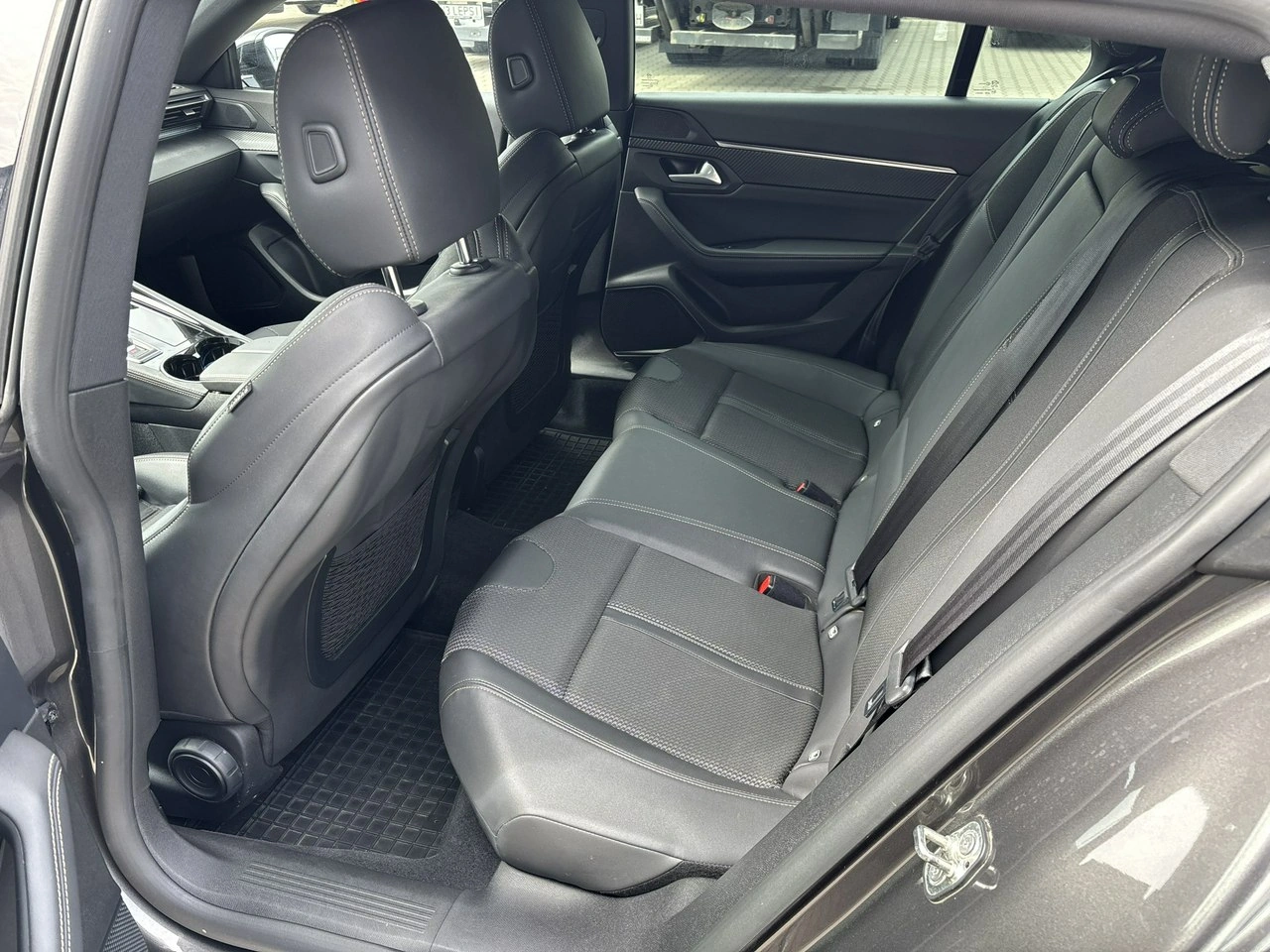Peugeot 508 SW - Zdjęcie 11
