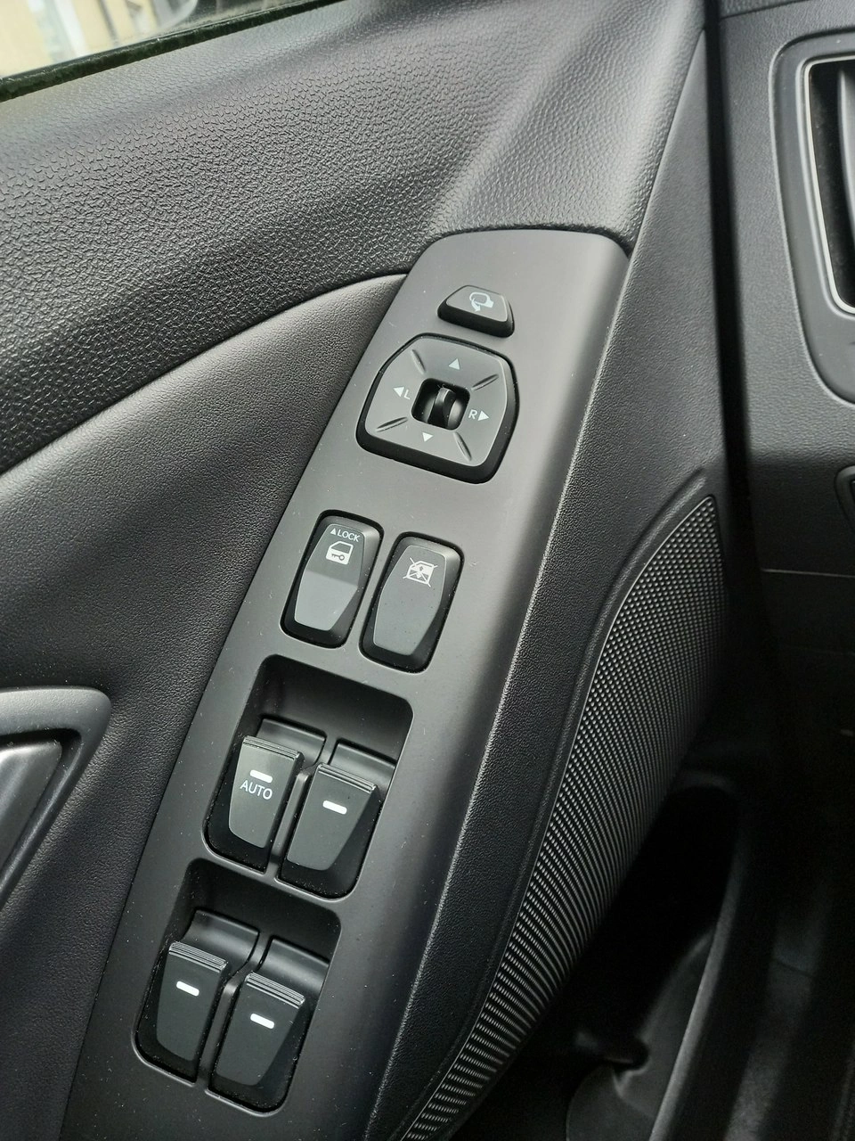Hyundai ix35 - Zdjęcie 34