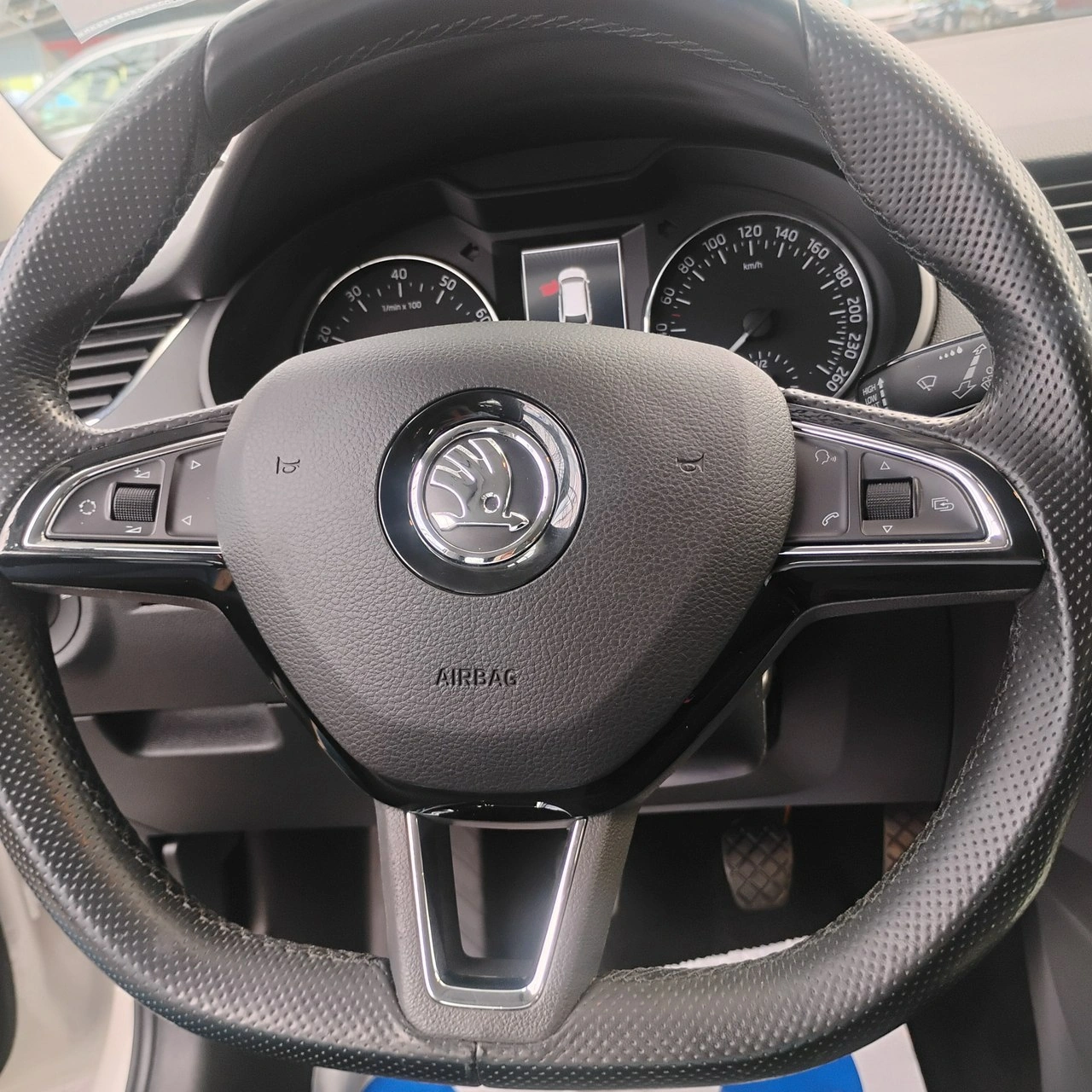 Skoda Octavia - Zdjęcie 10