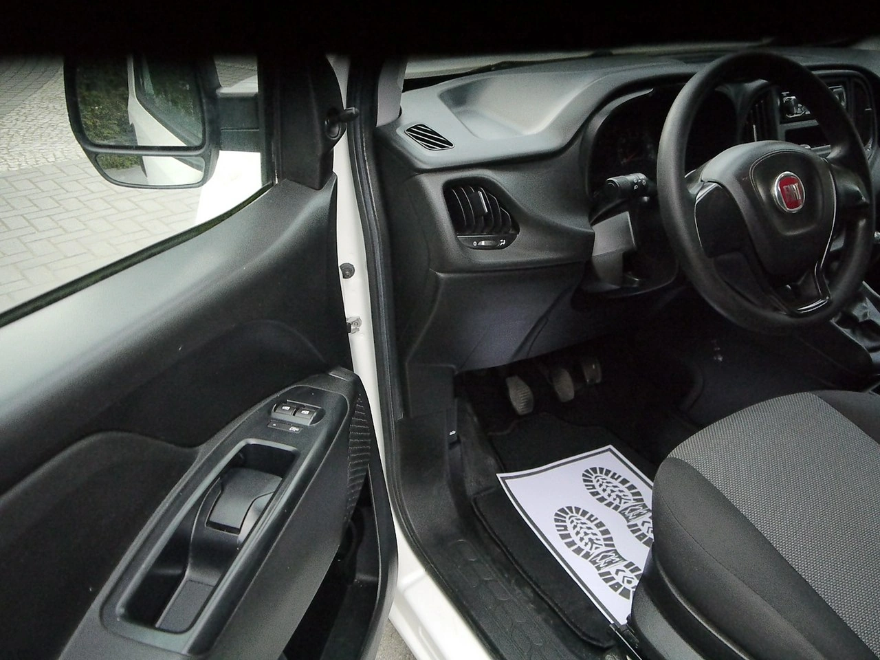 Fiat Doblo - Zdjęcie 25