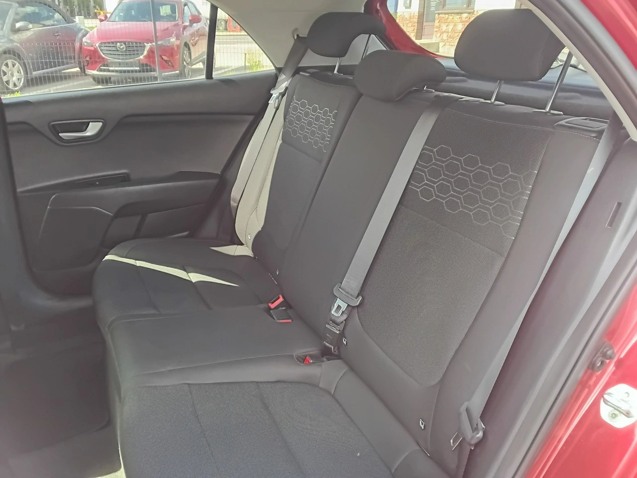Kia Rio - Zdjęcie 9