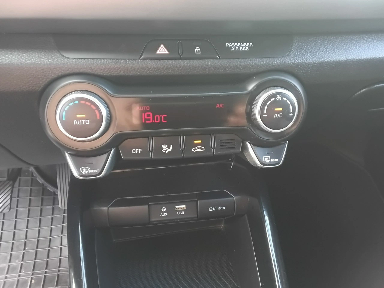 Kia Rio - Zdjęcie 17