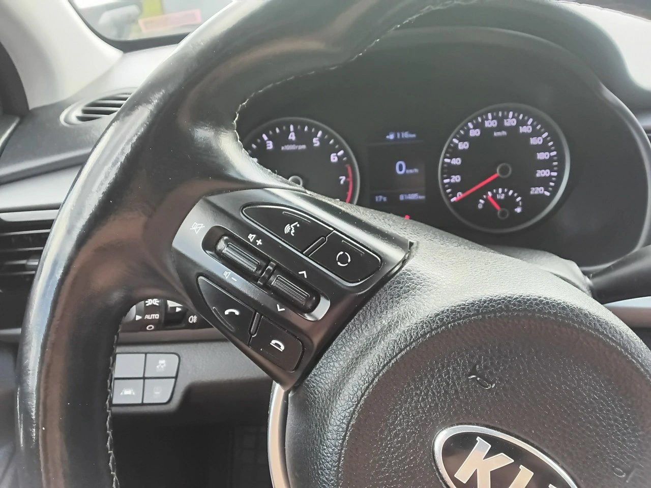 Kia Rio - Zdjęcie 24