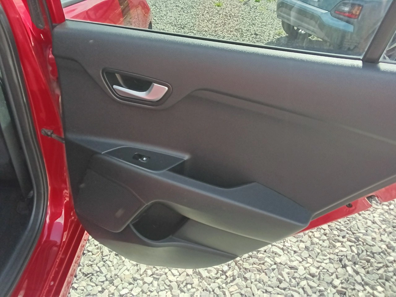 Kia Rio - Zdjęcie 30