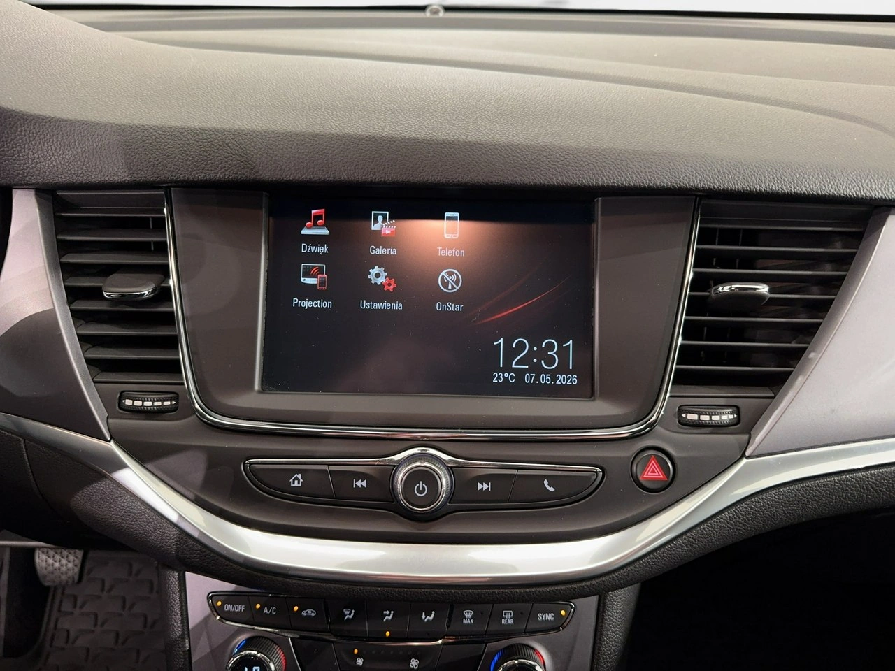 Opel Astra - Zdjęcie 18
