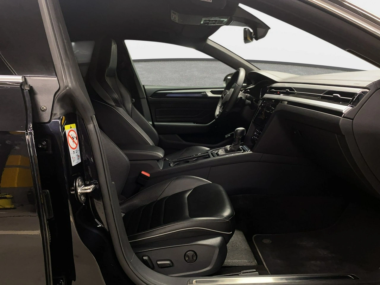 Volkswagen Arteon - Zdjęcie 11