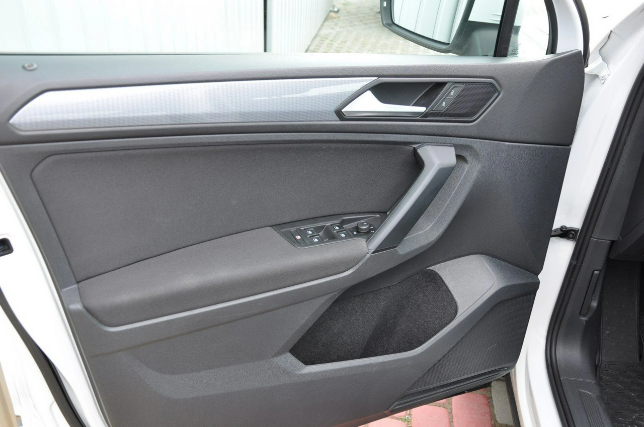 Volkswagen Tiguan - Zdjęcie 9