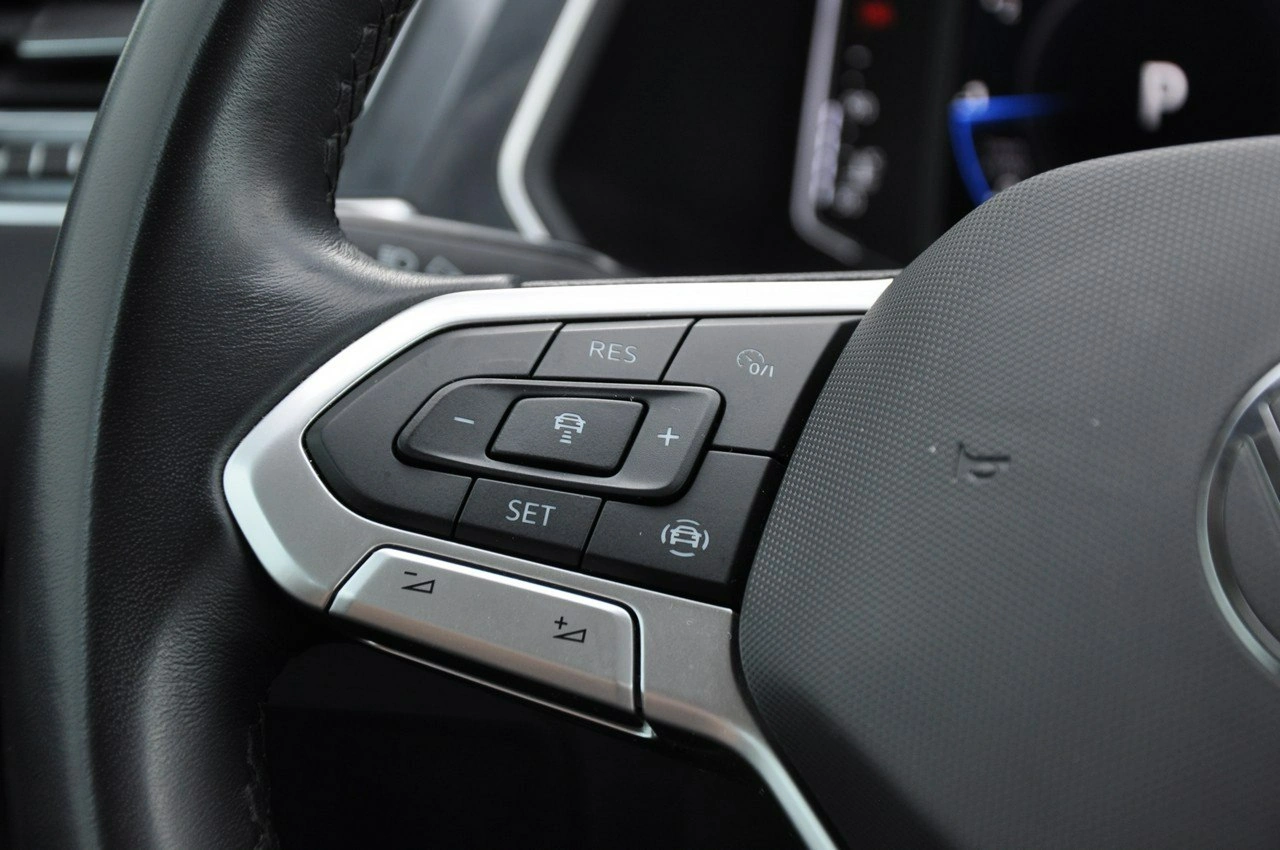 Volkswagen Tiguan - Zdjęcie 15