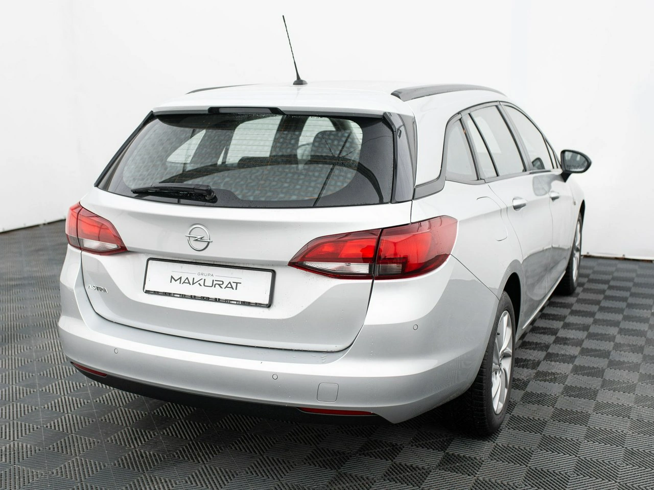 Opel Astra - Zdjęcie 4