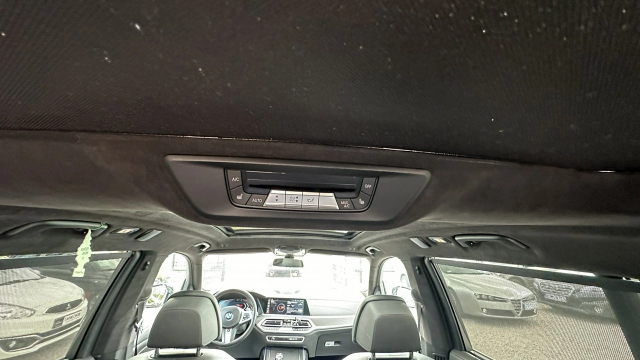 BMW X7 - Zdjęcie 30