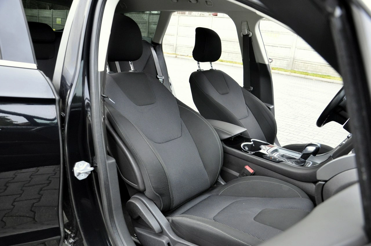 Ford Mondeo - Zdjęcie 10