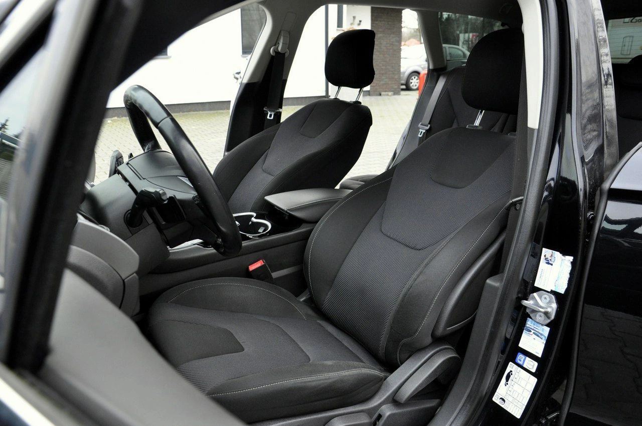Ford Mondeo - Zdjęcie 13