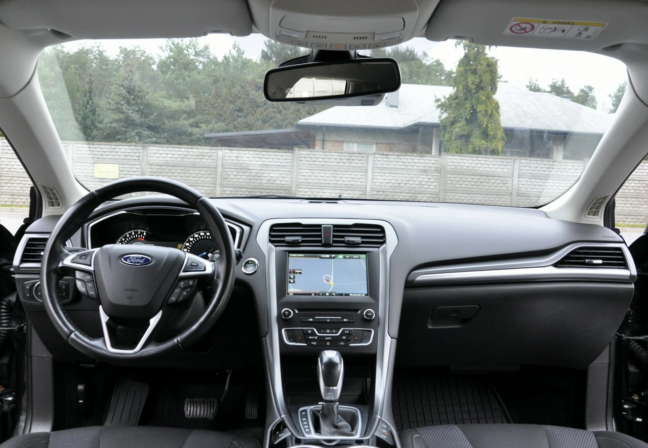 Ford Mondeo - Zdjęcie 21