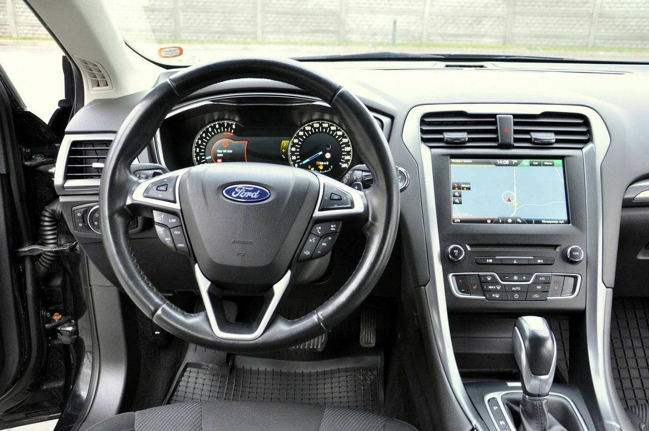 Ford Mondeo - Zdjęcie 22