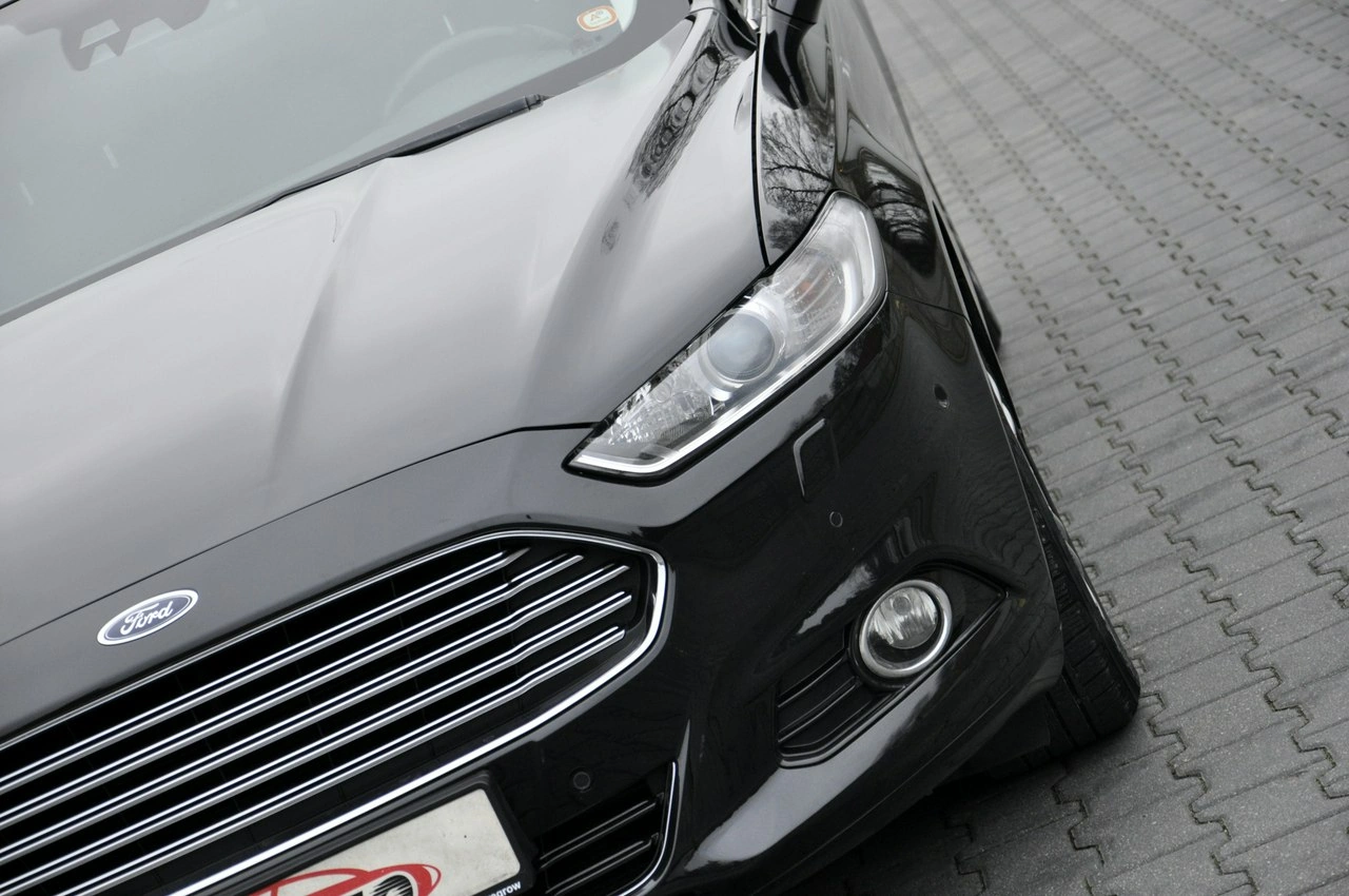 Ford Mondeo - Zdjęcie 33
