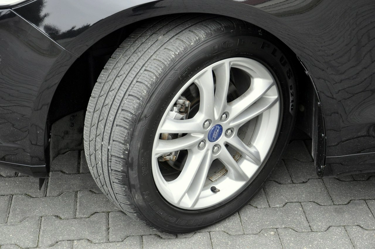 Ford Mondeo - Zdjęcie 42
