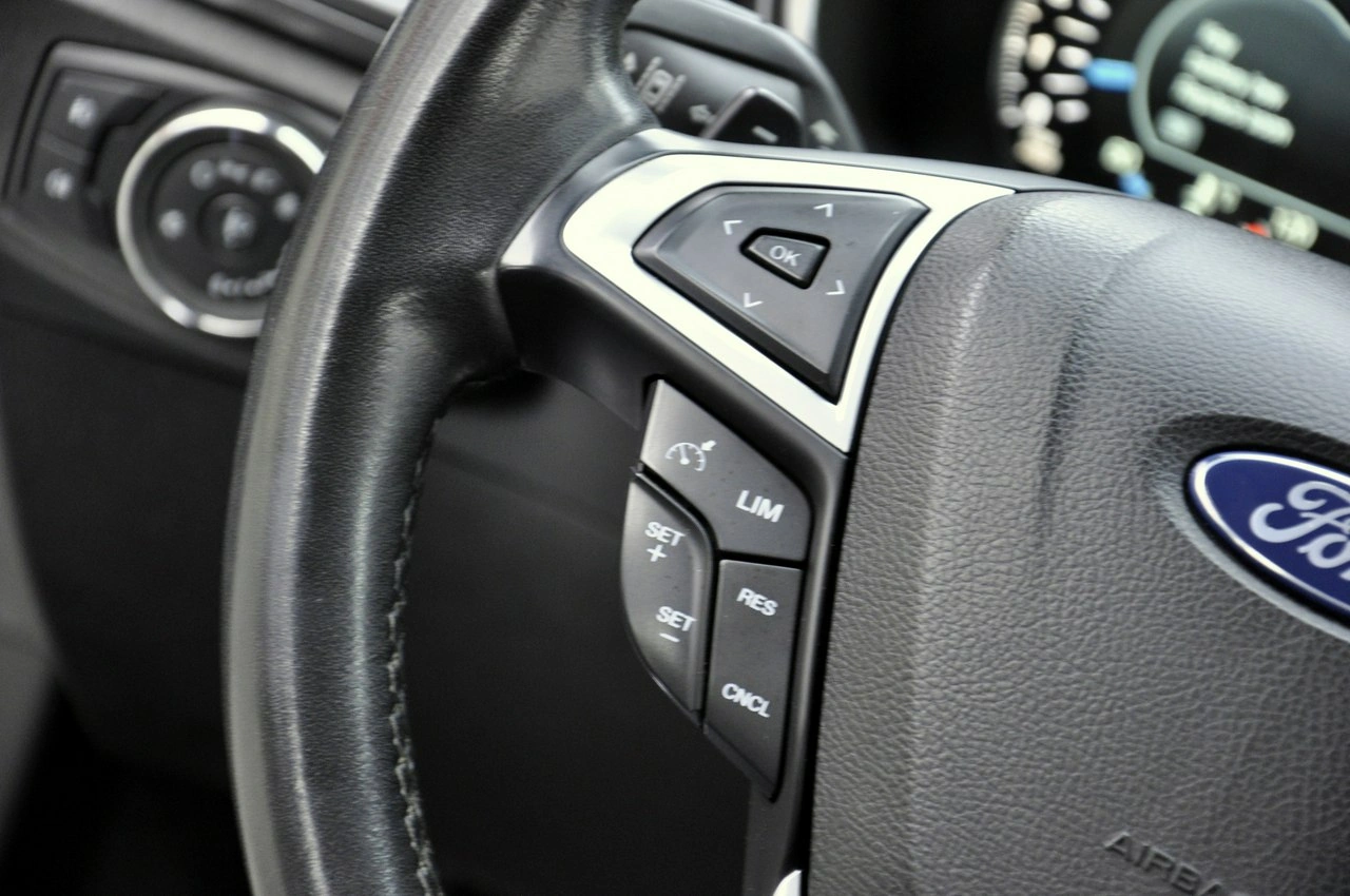 Ford Mondeo - Zdjęcie 43