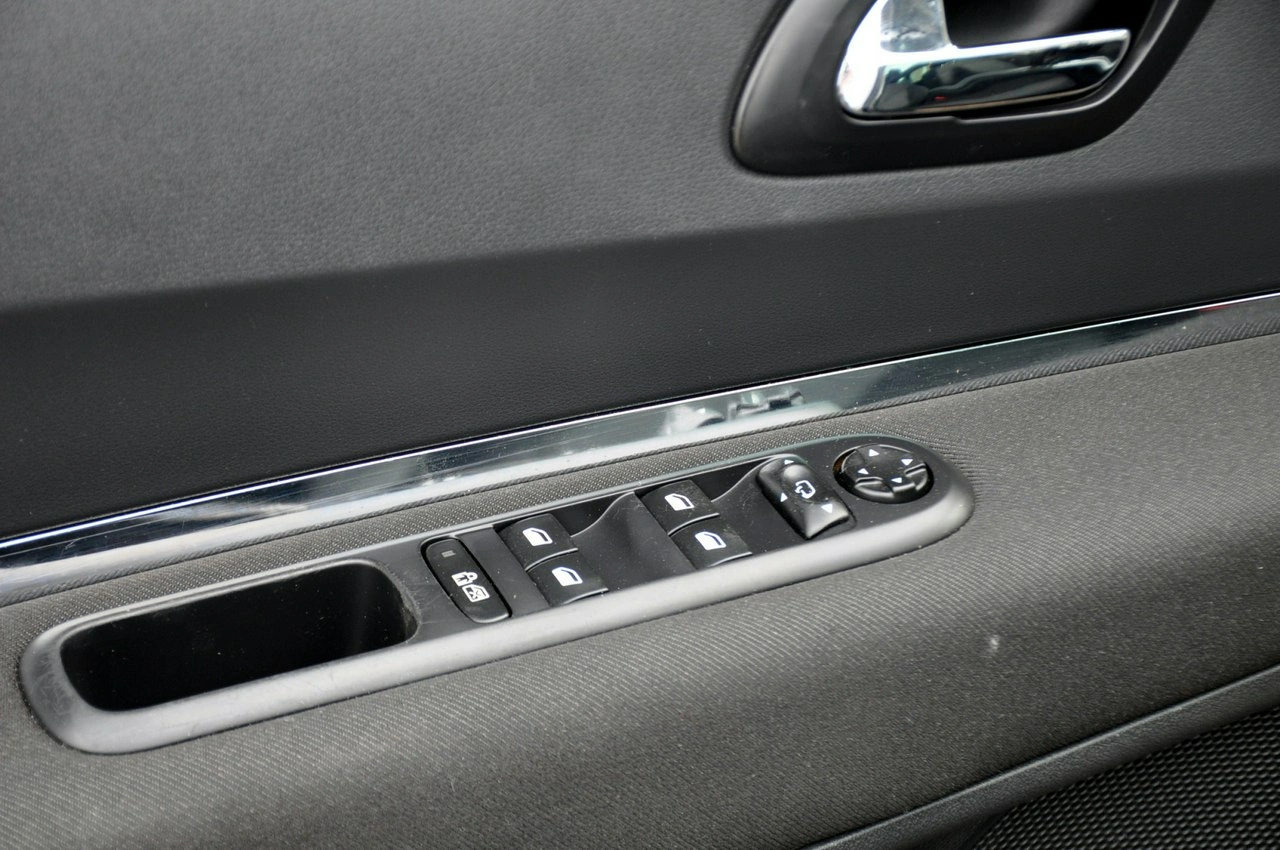 Peugeot 3008 - Zdjęcie 36