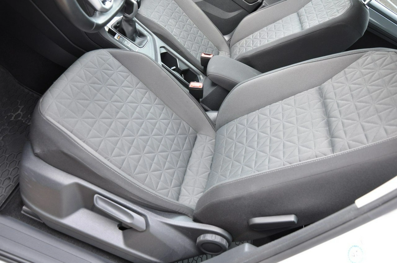 Volkswagen Tiguan - Zdjęcie 12