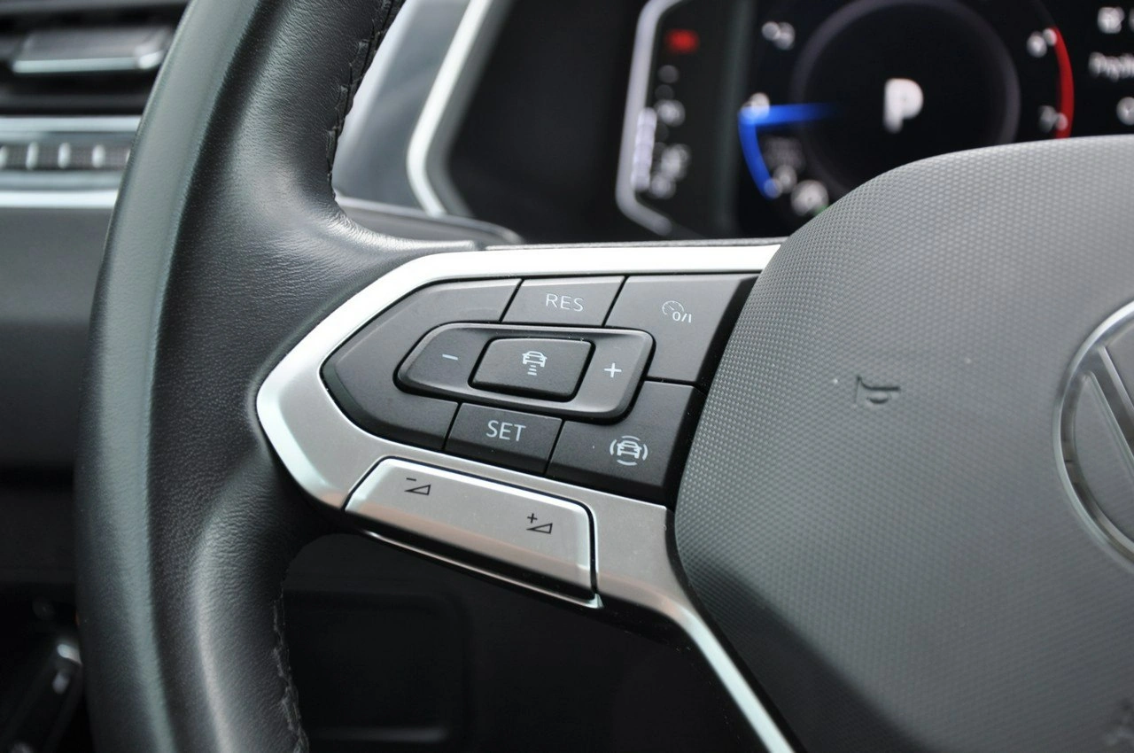 Volkswagen Tiguan - Zdjęcie 17