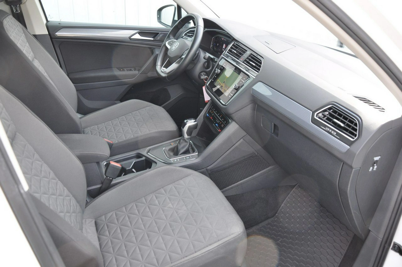 Volkswagen Tiguan - Zdjęcie 33