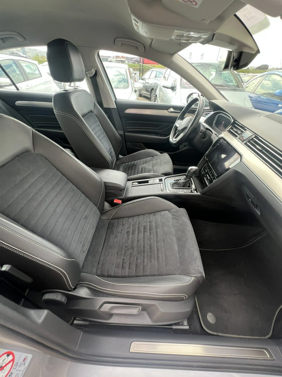 Volkswagen Passat - Zdjęcie 9