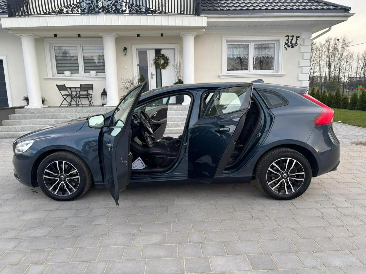Volvo V40 - Zdjęcie 11