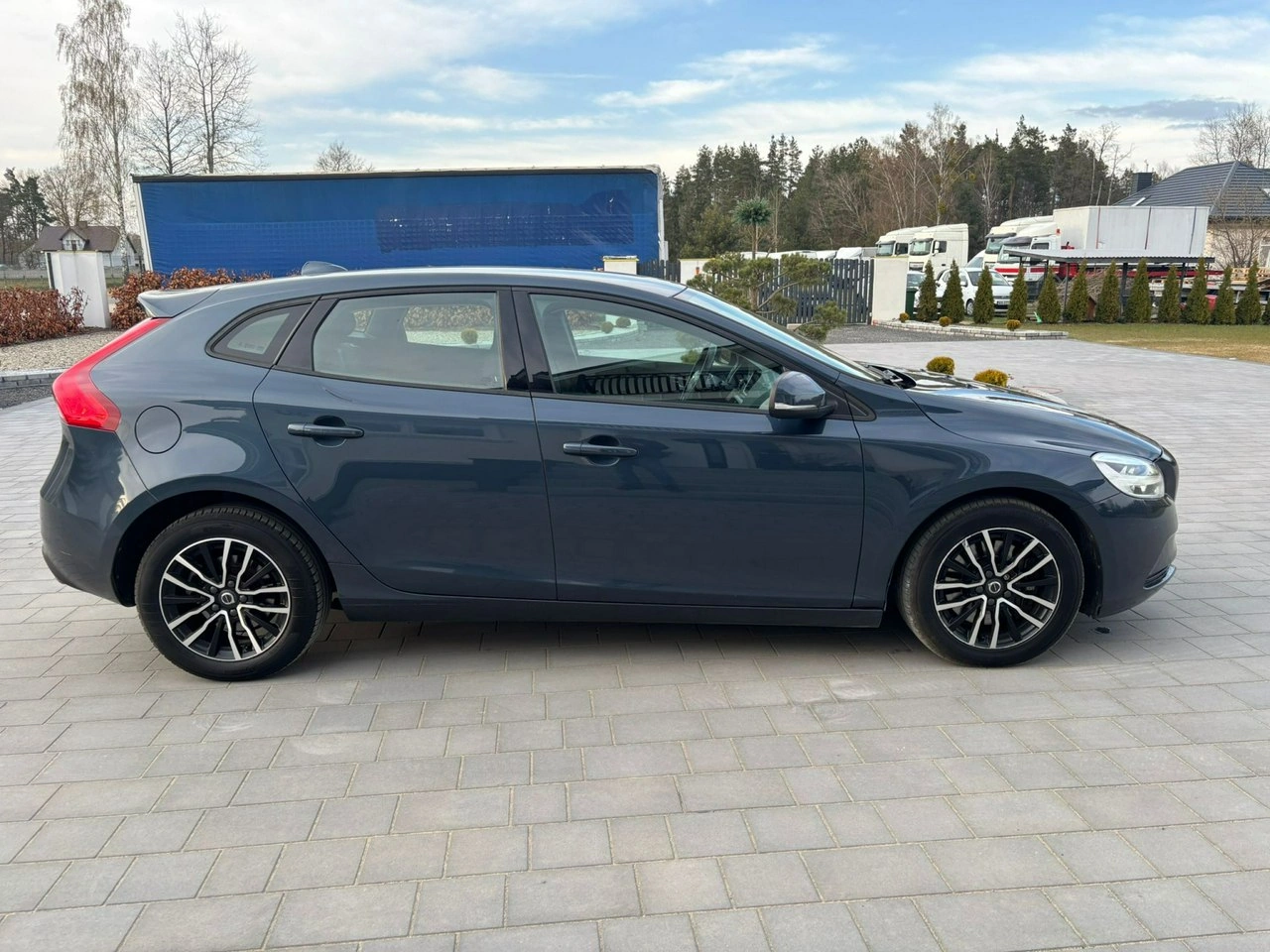 Volvo V40 - Zdjęcie 23