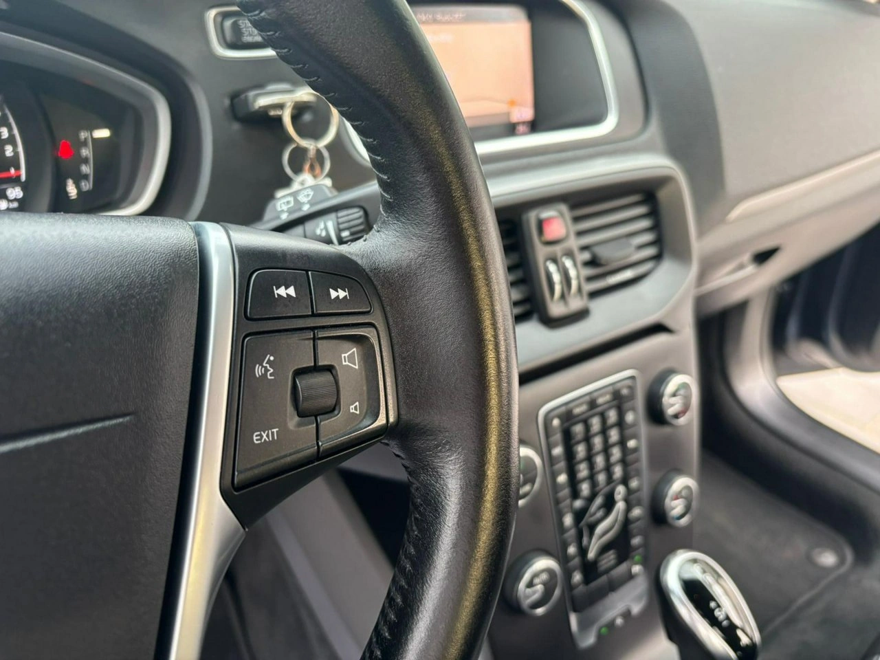 Volvo V40 - Zdjęcie 36