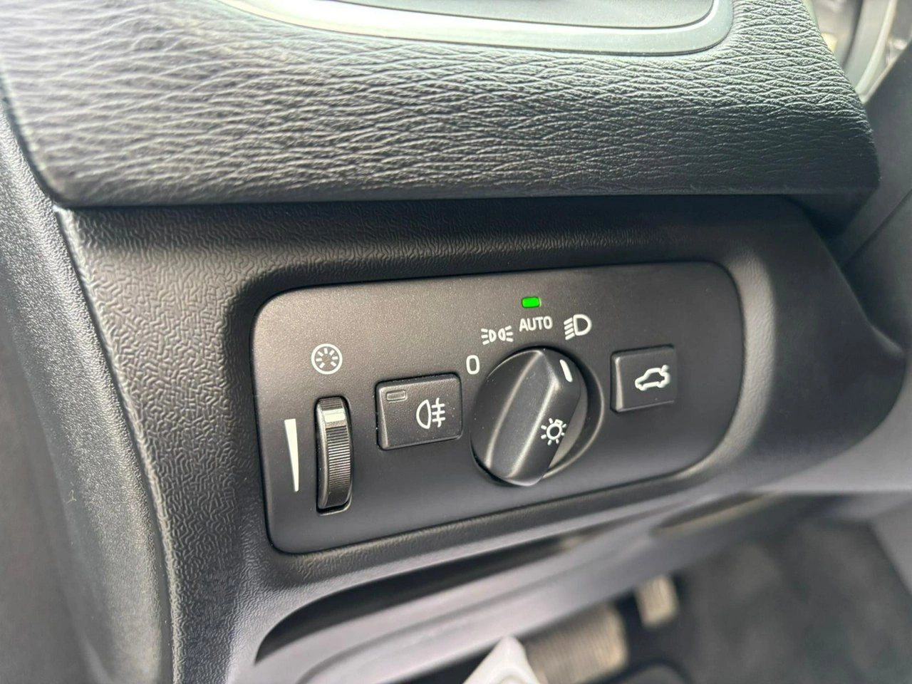 Volvo V40 - Zdjęcie 37