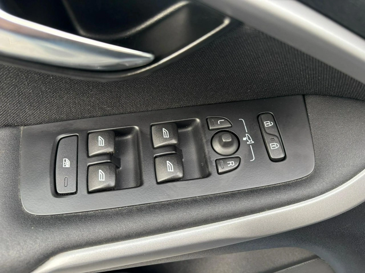 Volvo V40 - Zdjęcie 38