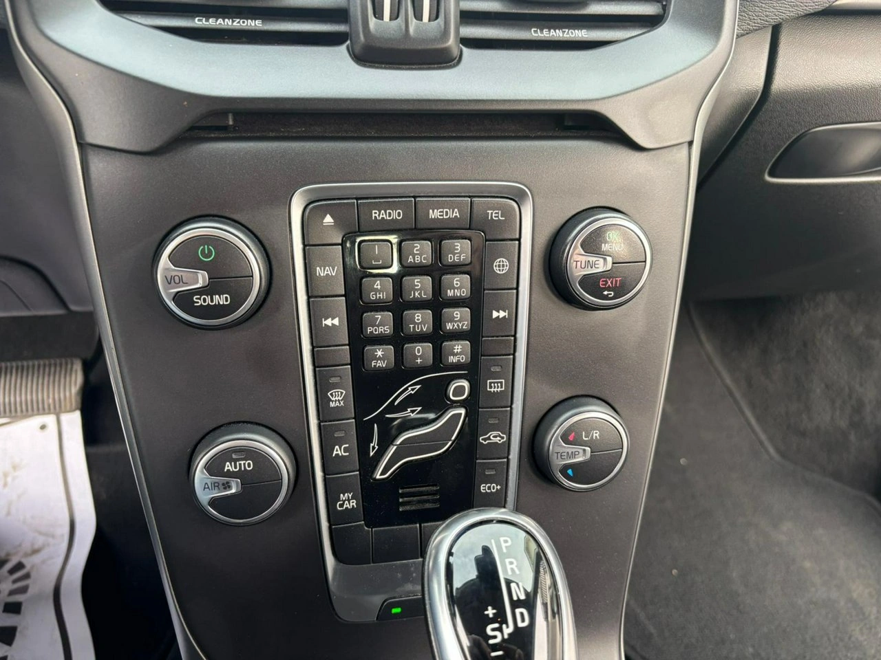 Volvo V40 - Zdjęcie 6