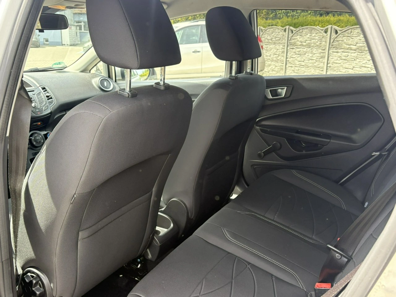 Ford Fiesta - Zdjęcie 9